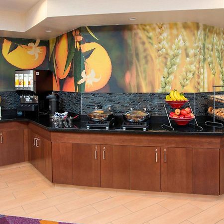 Fairfield Inn & Suites By Marriott Бренсон Екстер'єр фото