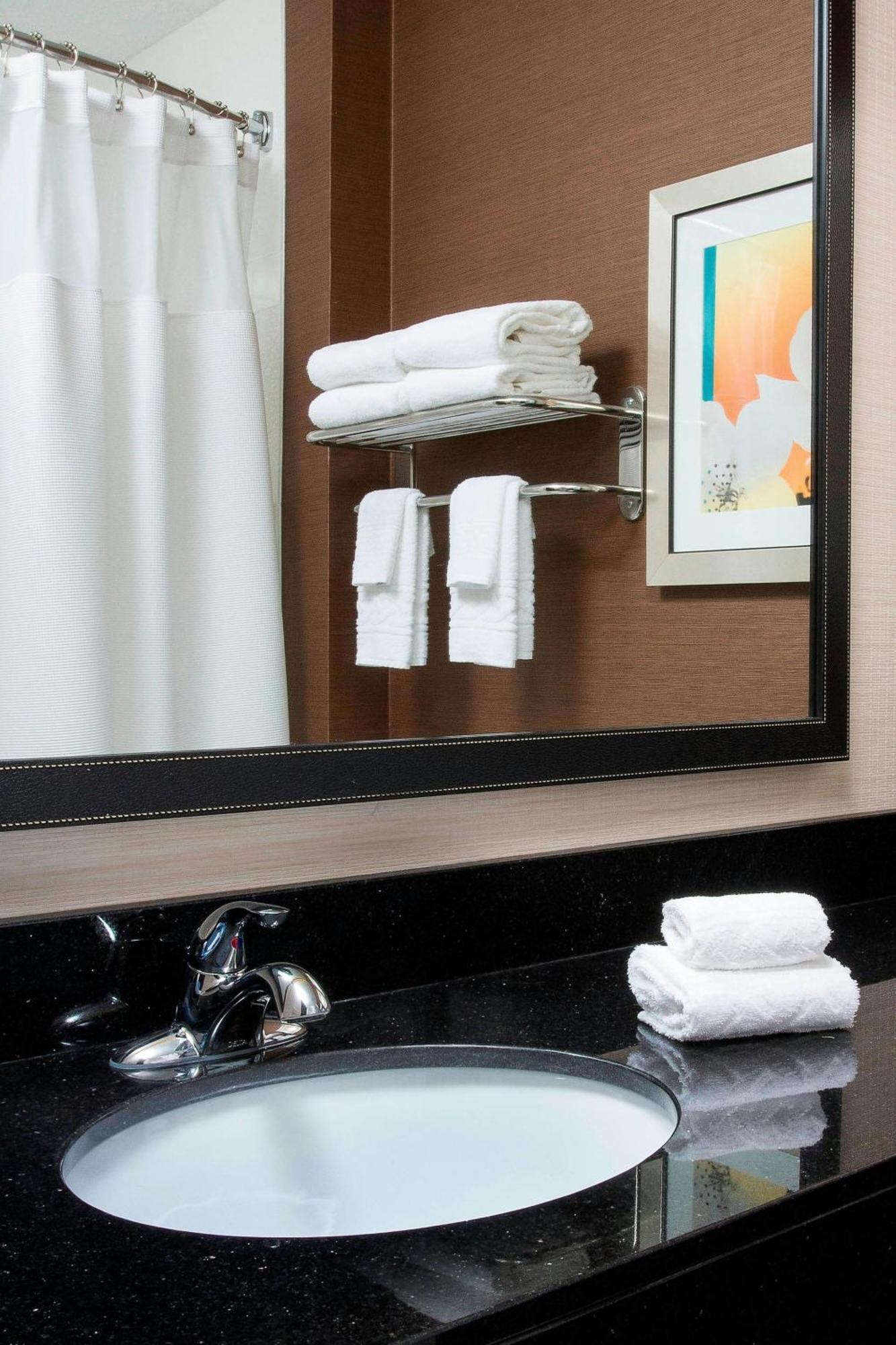 Fairfield Inn & Suites By Marriott Бренсон Екстер'єр фото