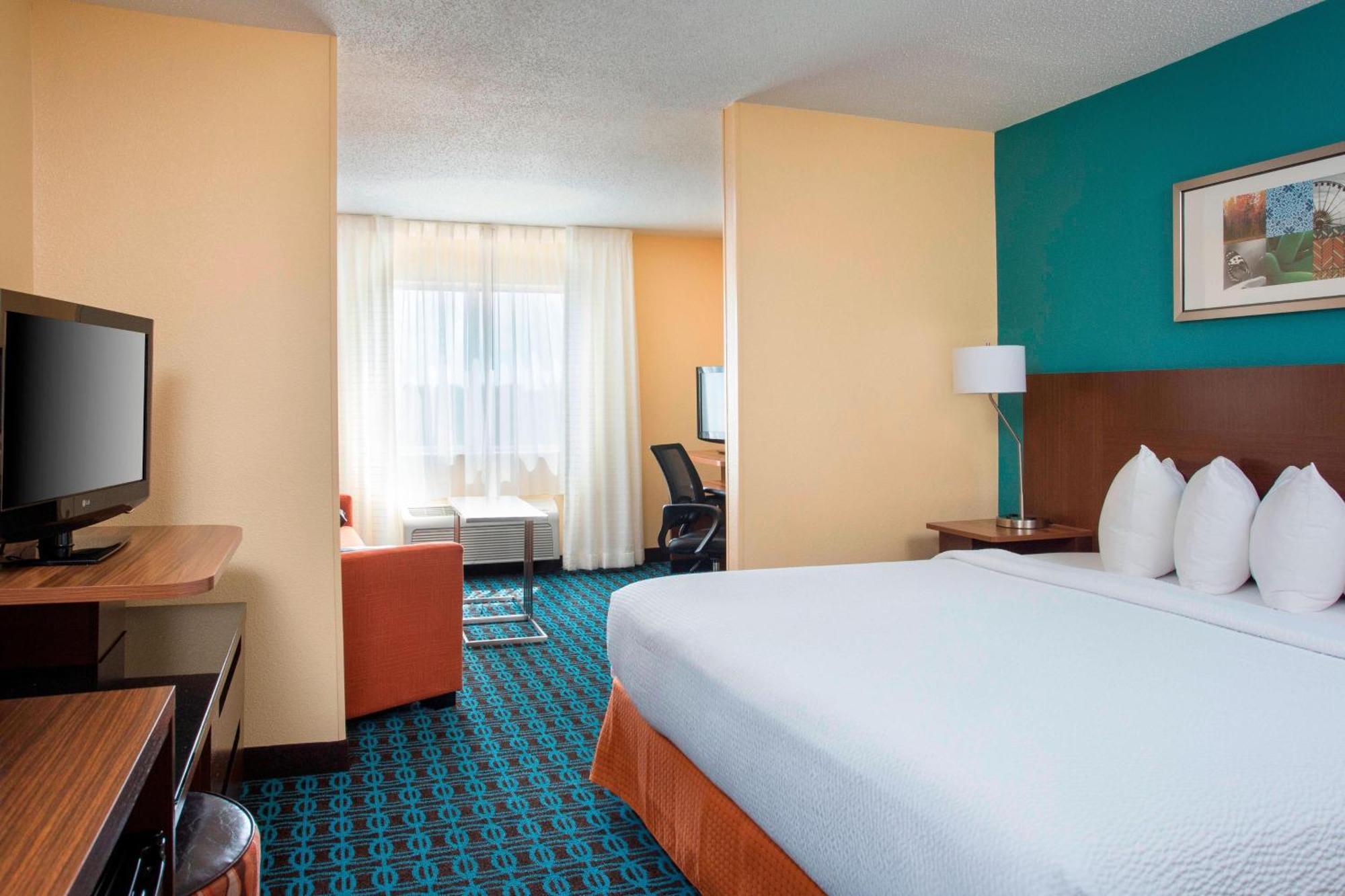 Fairfield Inn & Suites By Marriott Бренсон Екстер'єр фото